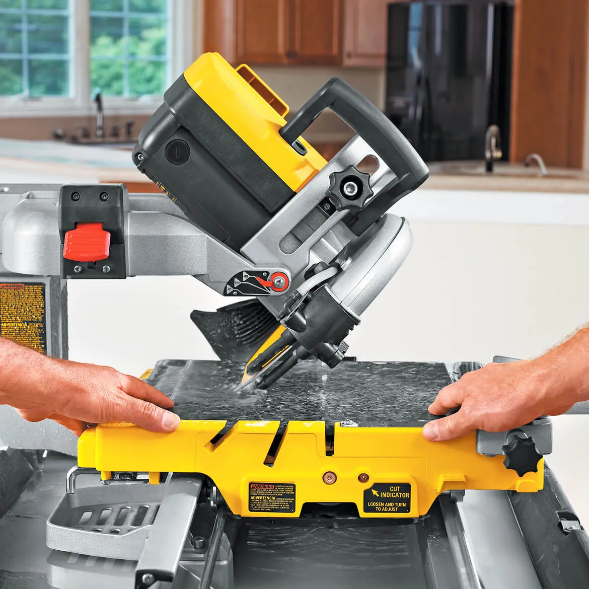 DeWALT D24000 10" Wet Tile Stone Slate Cutter Cutting Saw - 24" Cut Capacity