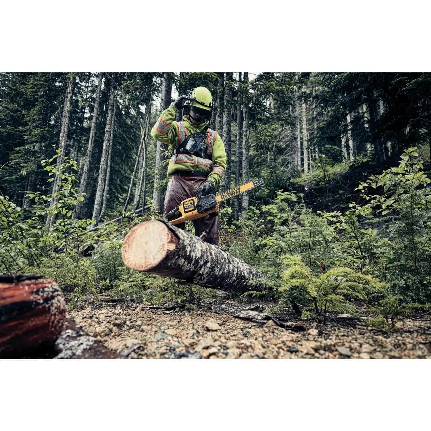 DEWALT DCCS670B-FLEXVOLT 60V MAX* Brushless Cordless Chainsaw, Tool Only