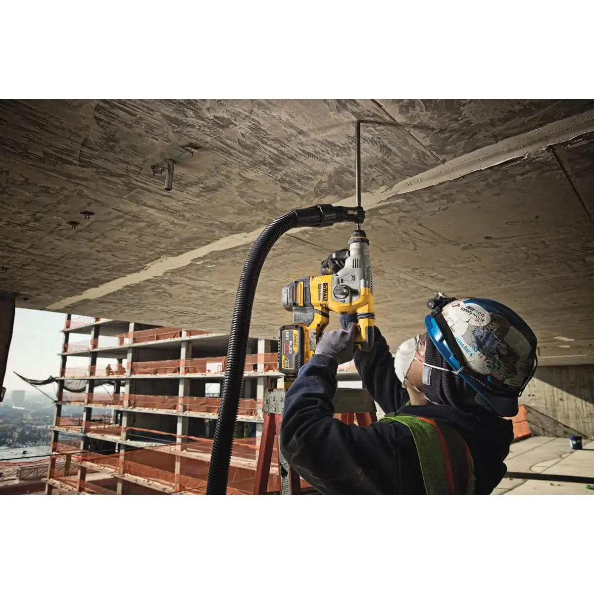 DEWALT DCH293B-20V MAX* 1-1/8 in XR Brushless Cordless SDS PLUS L-Shape Rotary Hammer (Tool Only)