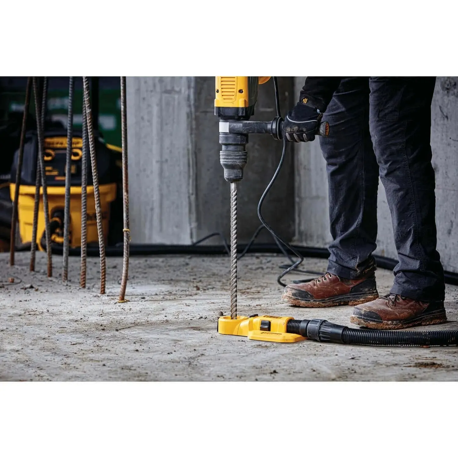 DEWALT DW5812-3/4-Inch By 16-Inch By 21-1/2-Inch 4-Cutter SDS Max Rotary Hammer Bit