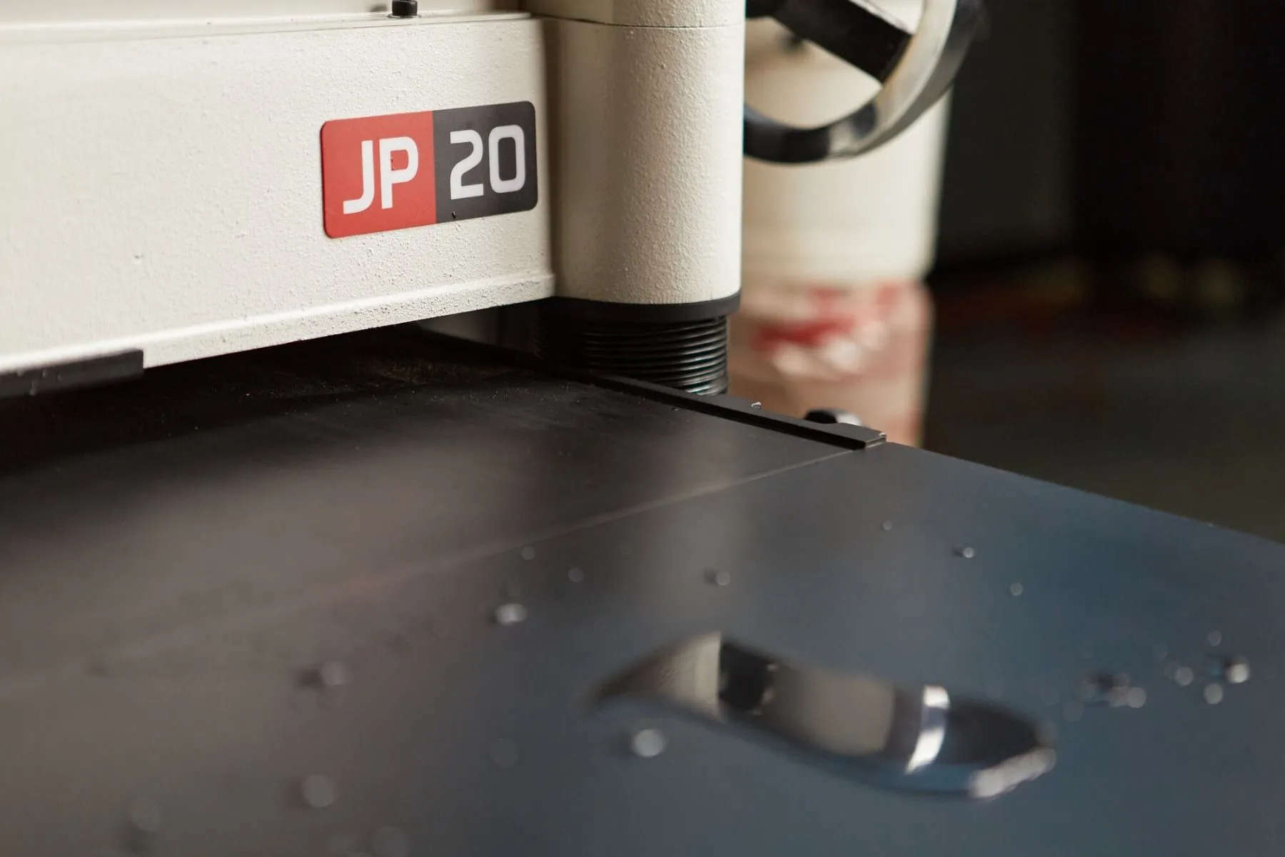 Jet JT1-1374 JWP-208HH-BLK 5HP 1PH 20" Durable Black Helical Head Planer