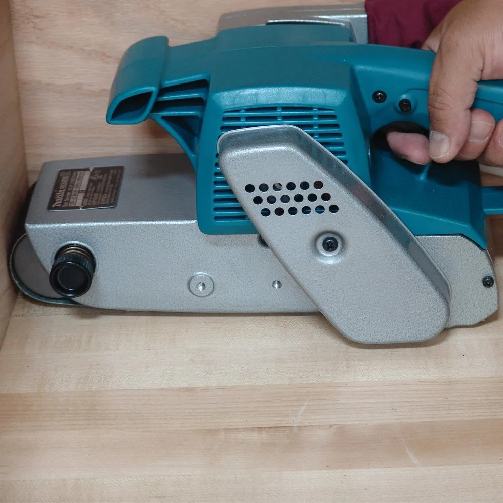 Makita 9924DB 3'' x 24'' 7.8 Amp Belt Sander with Cloth Dust Bag