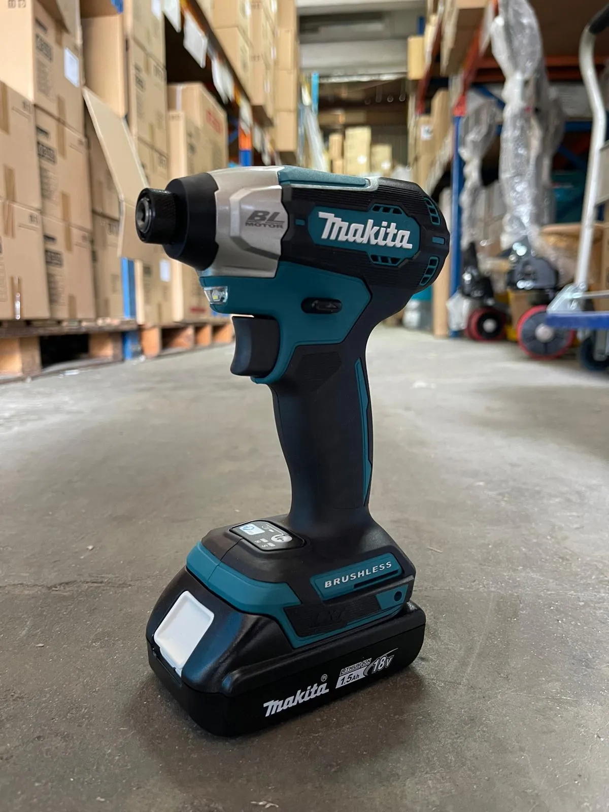 Makita (DTD157 DHP487) 18v 1.5ah Cordless Combo Kit (Free Makita Bag!) | Model : M-DLX2414YX7