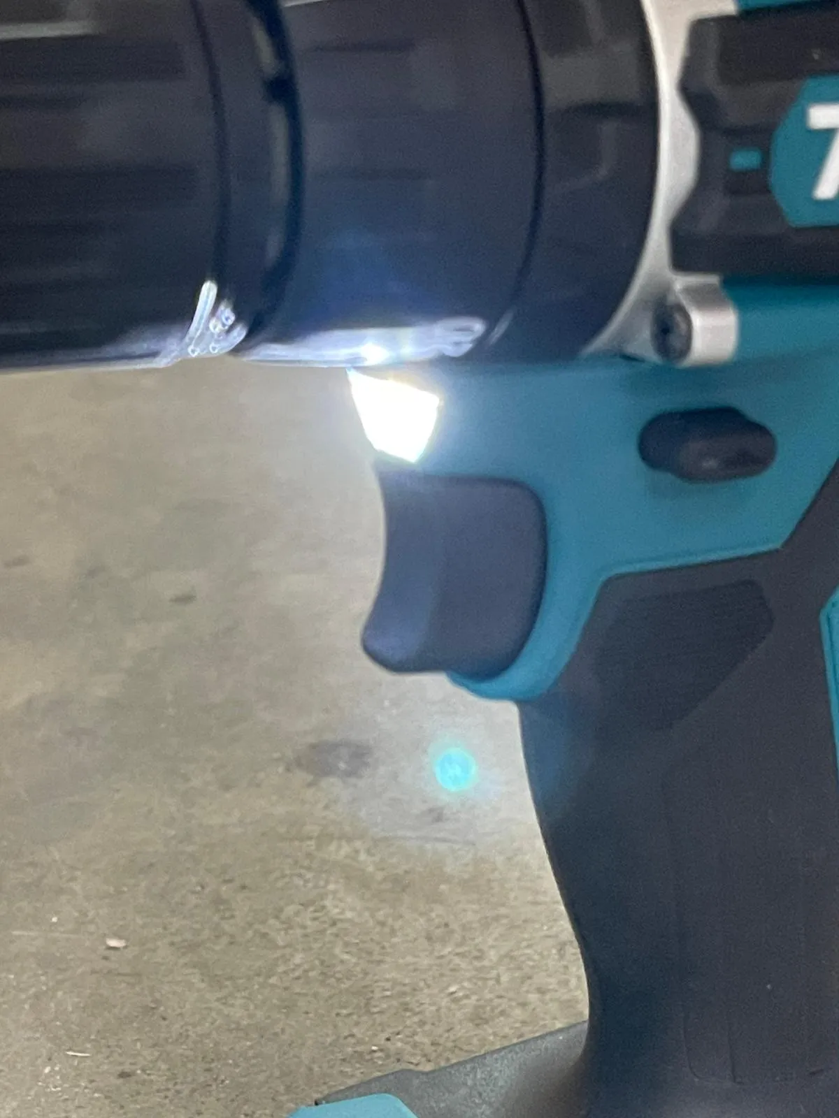 Makita (DTD157 DHP487) 18v 1.5ah Cordless Combo Kit (Free Makita Bag!) | Model : M-DLX2414YX7