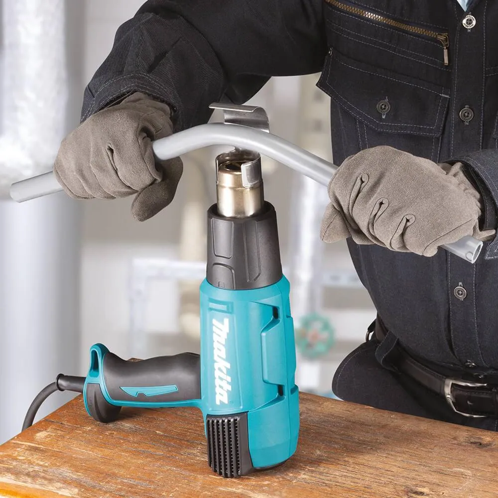 Makita HG6530VK 120 Volt LCD Digital Display Variable Temperature Heat Gun Kit