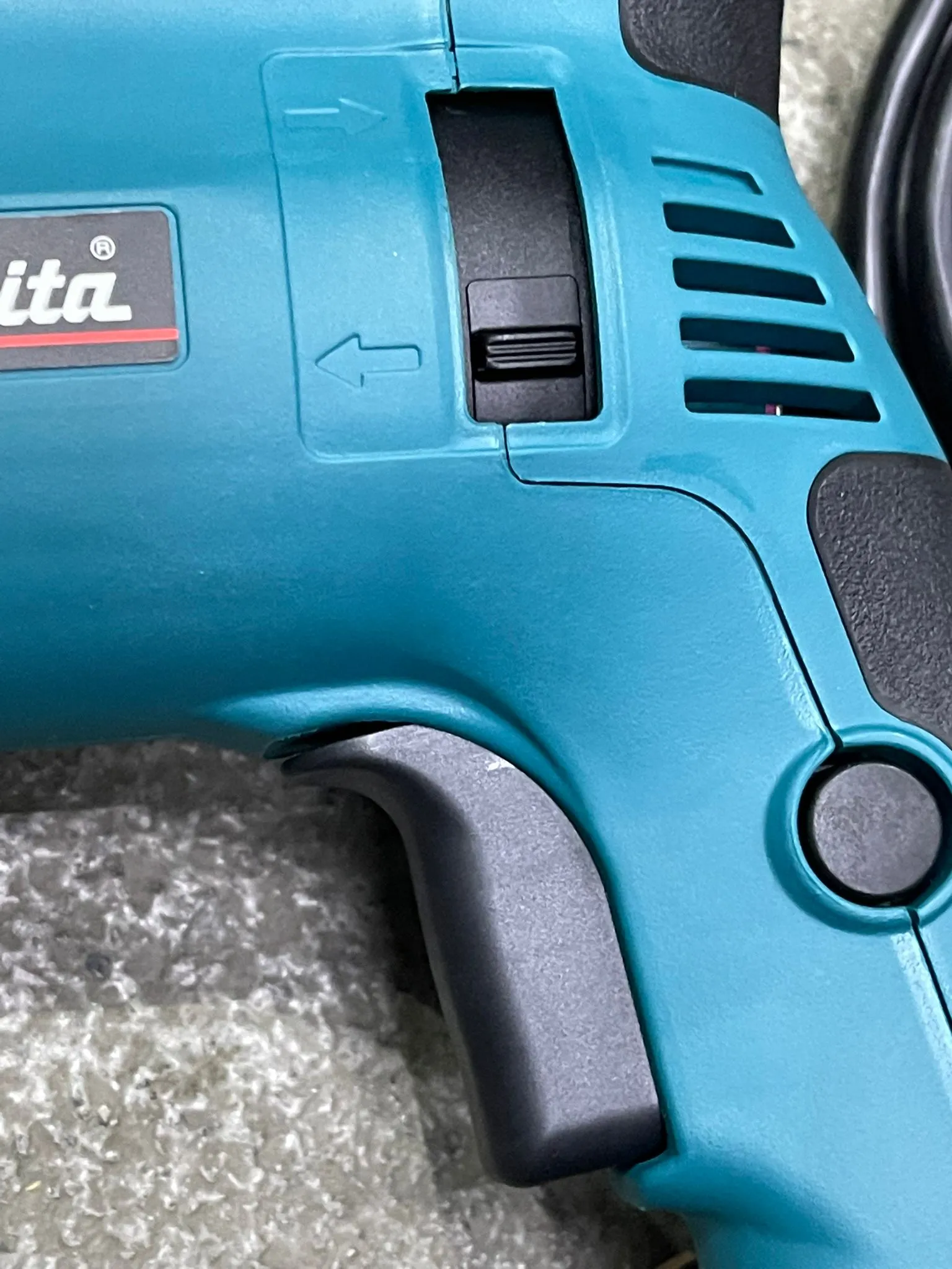 Makita HP2070 Hammer Drill Come with Metal drill Set M-force 19 pcs  (D-67583)  | Model: M-HP2070