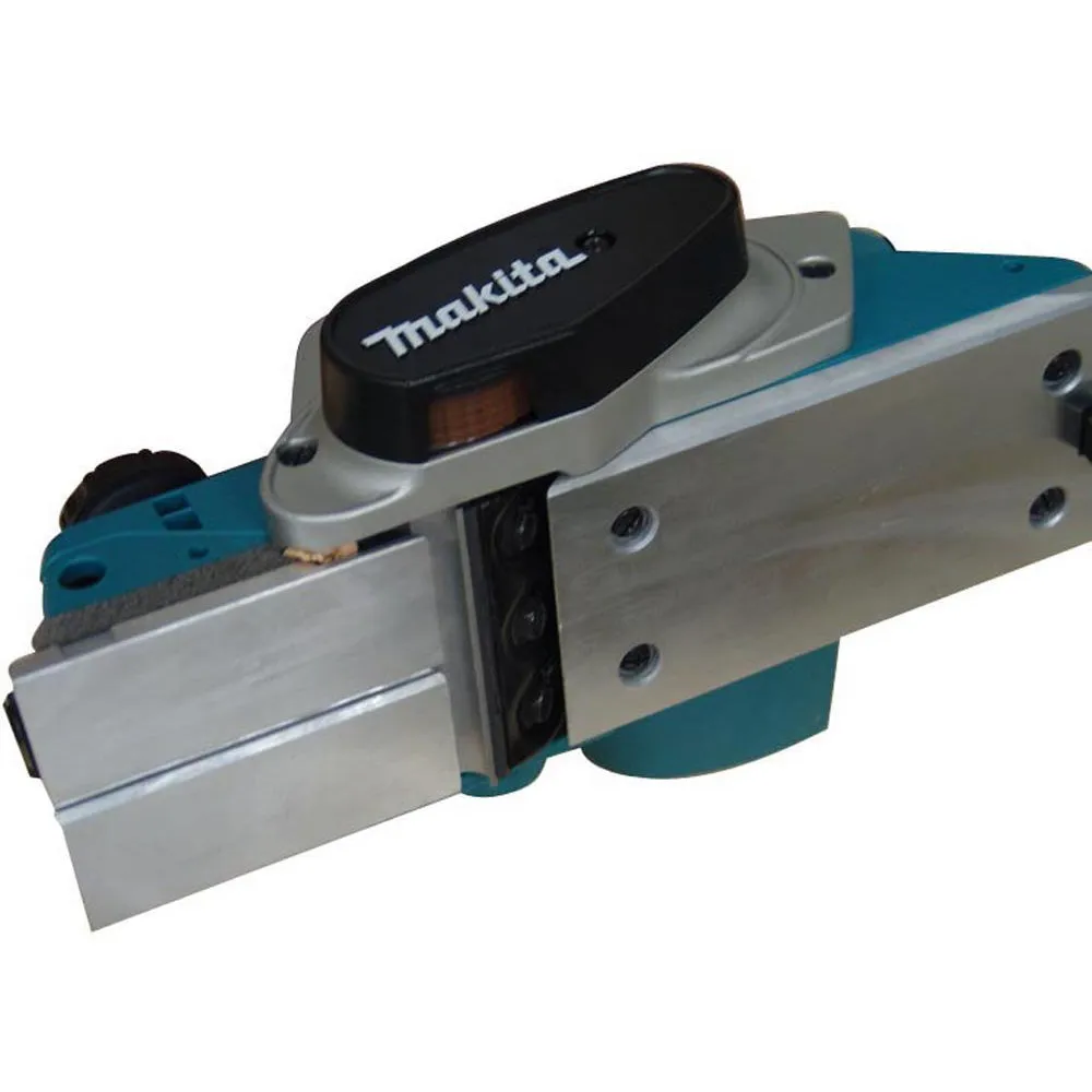 Makita KP0800K 3-1/4" 6.5 Amp 31/4" Wide 3/32" Deep Ergonomic Corded Planer Kit