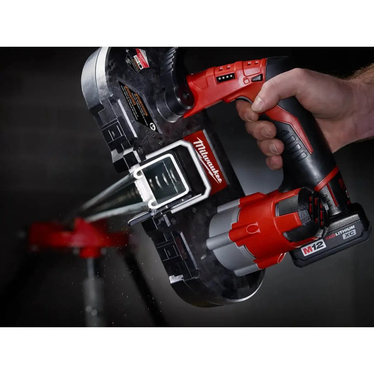 Milwaukee 2429-21XC - M12™ Cordless Sub-Compact Band Saw Kit