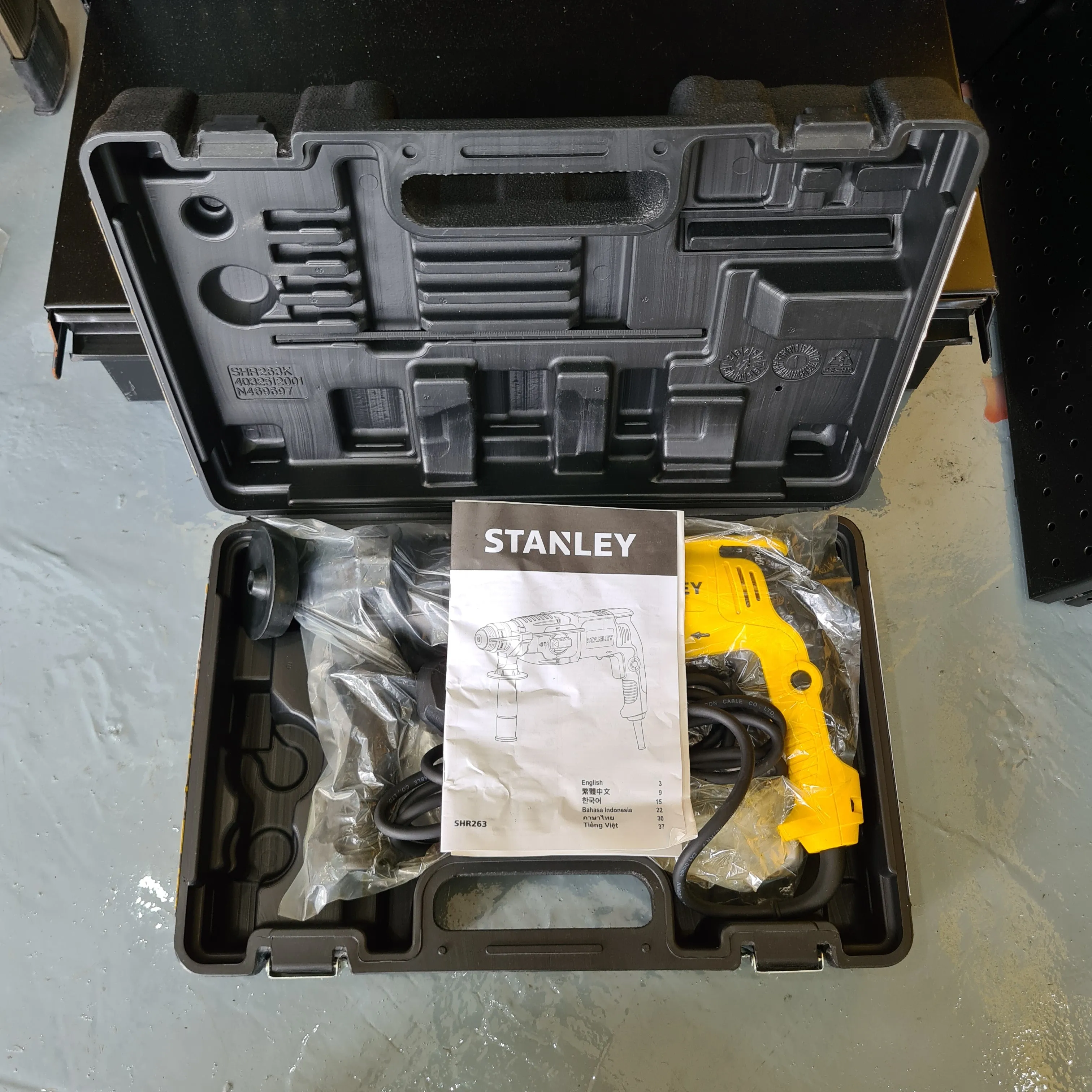 Stanley 26mm (1") SDS Plus 3 Mode Rotary Hammer | Model : SHR263KA-XD